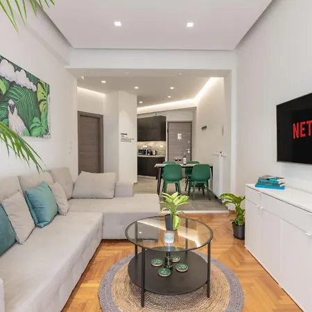 Apartment Nature-infused Vibes & Nightlife